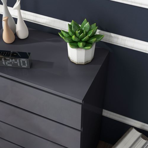 Elegance Unlocked: HOMCOM High Gloss 4-Drawer Chest of Drawers for Modern Homes