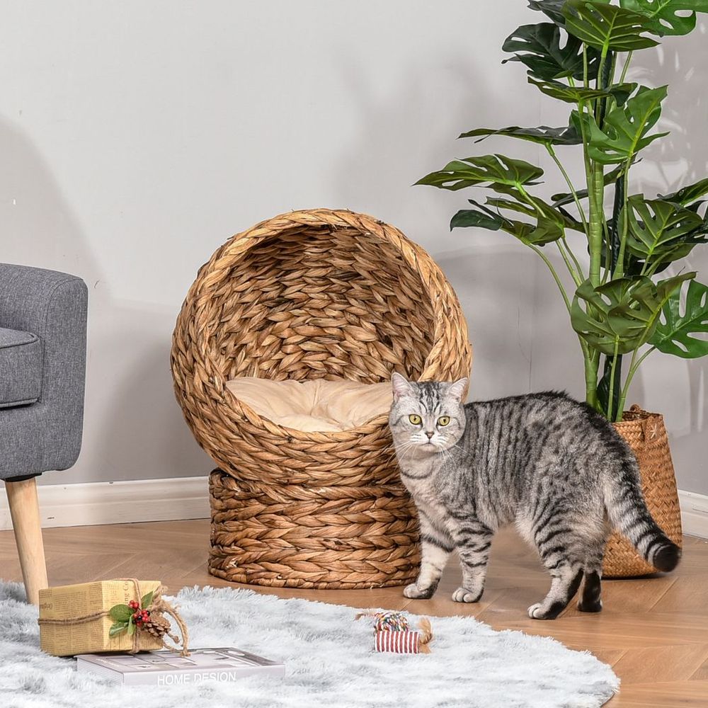 Raised Wicker Cat House with Cylindrical Base, Dimensions 42x33x52cm for Comfort