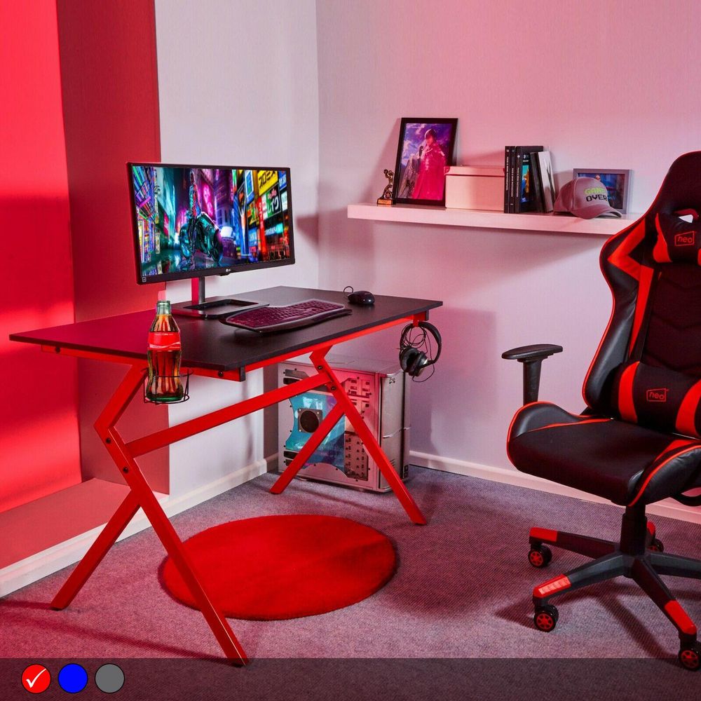 Gaming Desk with Ergonomic Design and Headphone Hook for Enhanced Comfort