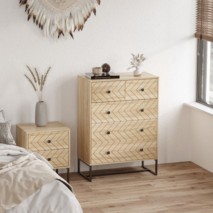 5-Drawer Storage Chest with Zig-Zag Design and Black Metal Handles for Stylish Organisation